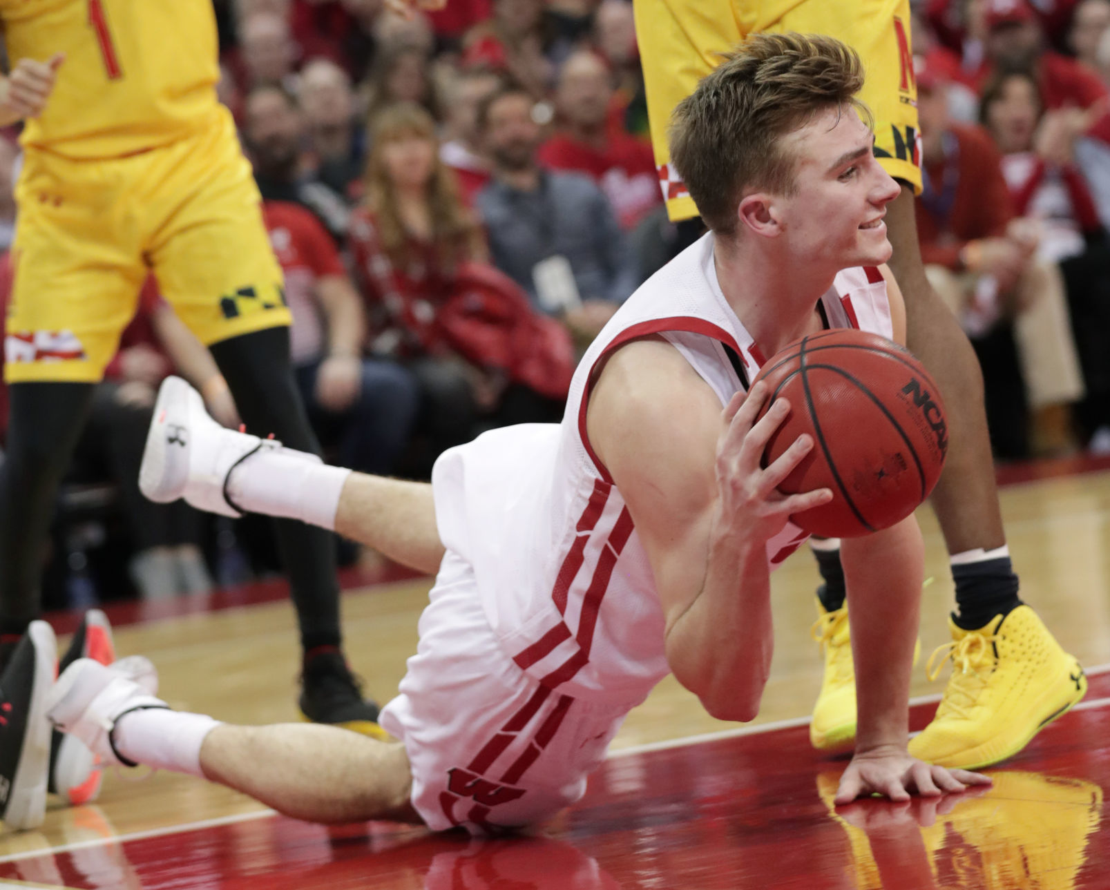 Badgers 56, Terrapins 54